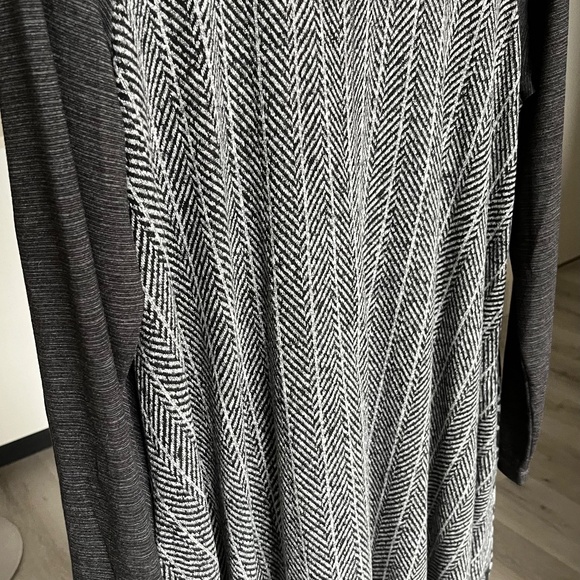 Grey dress with plaid and animal print 12-14 - Picture 9 of 16